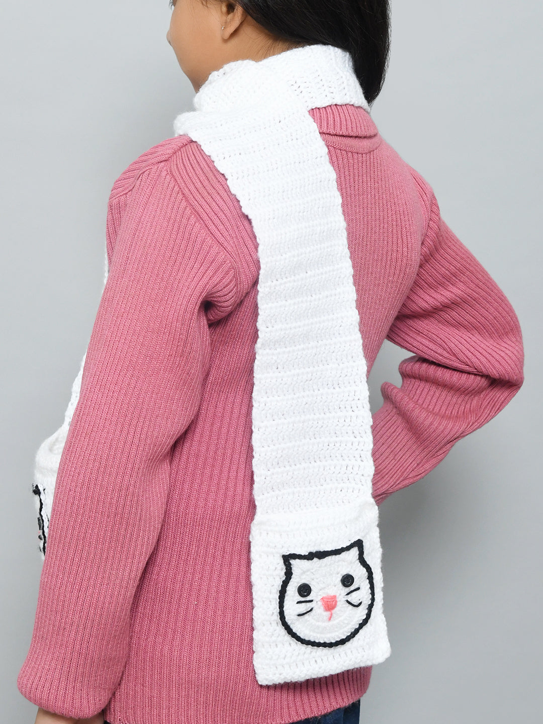 White Handmade Woollen Muffler For Kids With Pockets